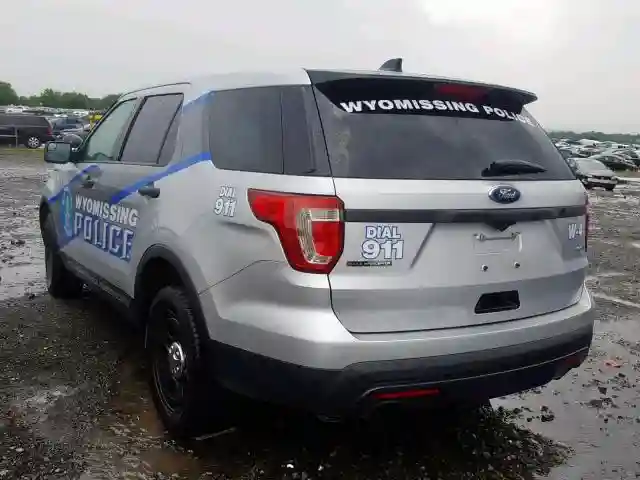 1FM5K8AR6HGC85989 2017 FORD EXPLORER POLICE INTERCEPTOR-2