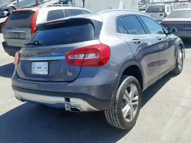 WDCTG4GB3HJ329895 2017 MERCEDES-BENZ GLA 250 4MATIC-3
