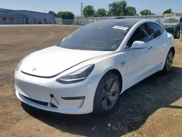 5YJ3E1EAXJF040210 2018 TESLA MODEL 3-1