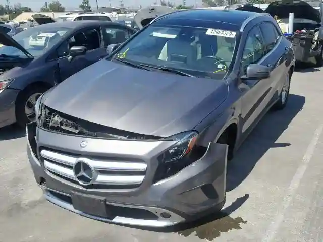 WDCTG4GB3HJ329895 2017 MERCEDES-BENZ GLA 250 4MATIC-1