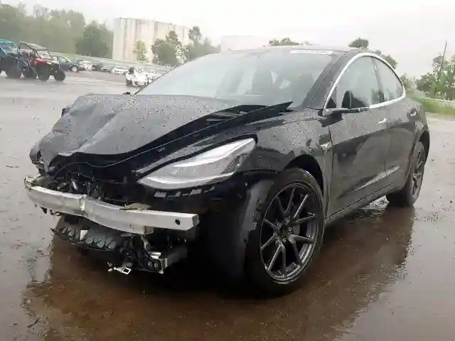 5YJ3E1EAXJF152165 2018 TESLA MODEL 3-1