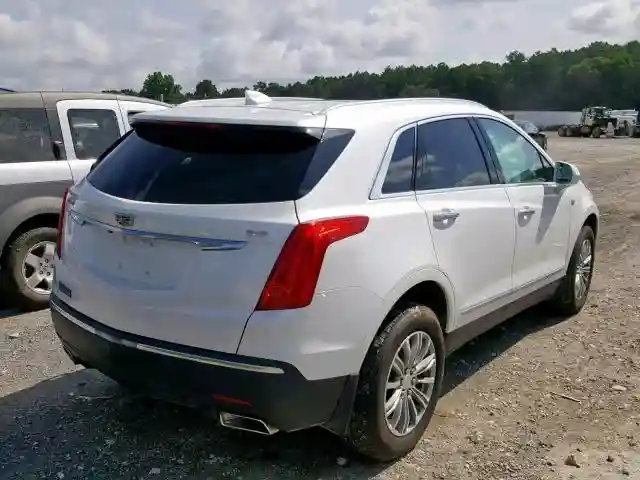 1GYKNDRS3HZ152734 2017 CADILLAC XT5 LUXURY-3