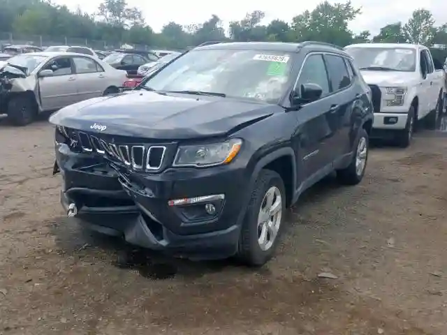 3C4NJDBB6JT398487 2018 JEEP COMPASS LATITUDE-1