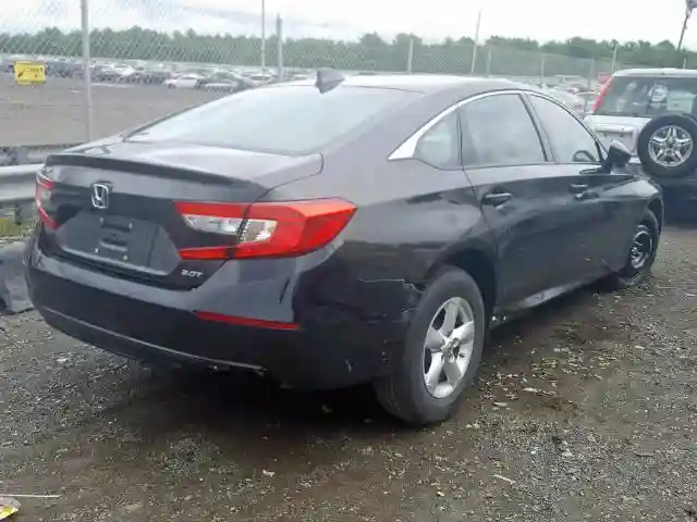 1HGCV2F50JA015656 2018 HONDA ACCORD EXL-3