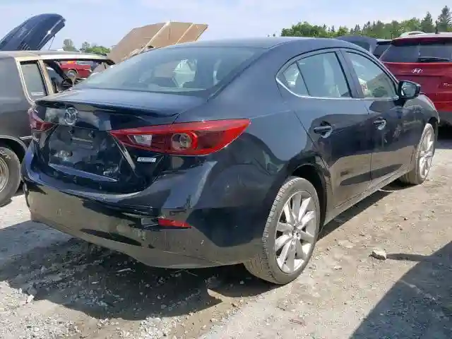 3MZBN1W39JM172623 2018 MAZDA 3 GRAND TOURING-3