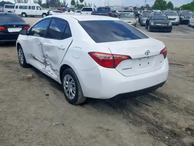 5YFBURHE8KP887938 2019 TOYOTA COROLLA L-2