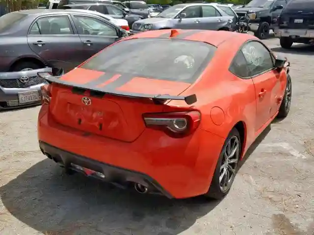 JF1ZNAA17H9708409 2017 TOYOTA 86 BASE-3
