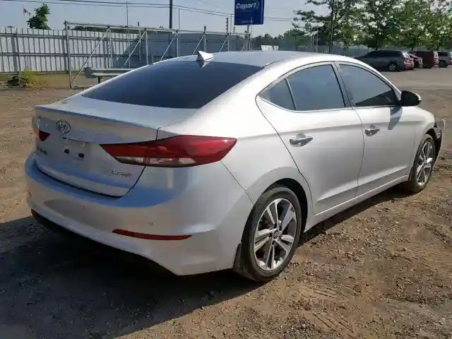KMHD84LF2JU603359 2018 HYUNDAI ELANTRA SEL-3