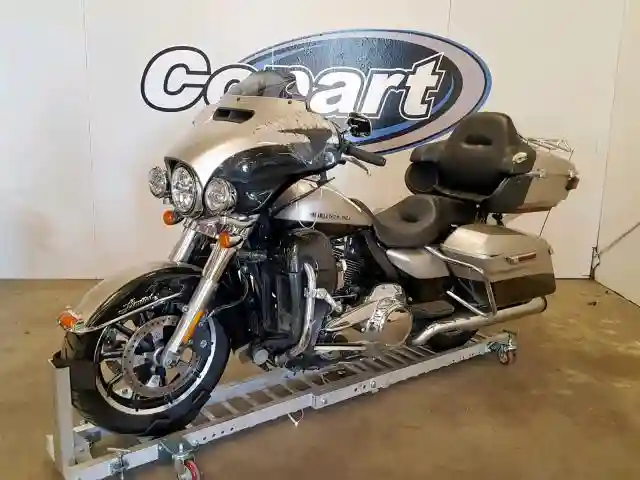 1HD1KED16JB678206 2018 HARLEY-DAVIDSON FLHTK ULTRA LIMITED-1
