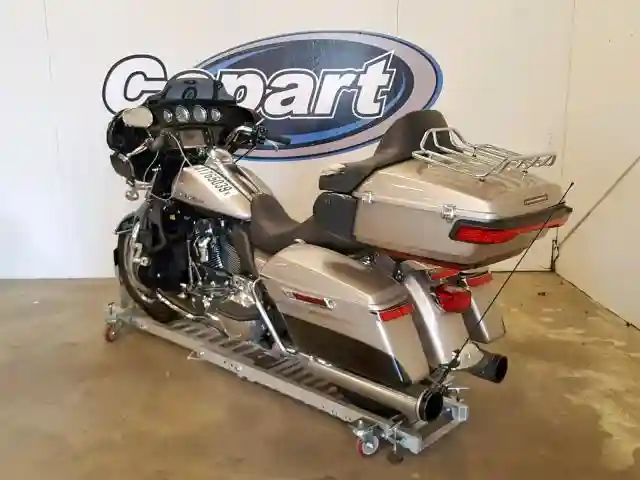 1HD1KED16JB678206 2018 HARLEY-DAVIDSON FLHTK ULTRA LIMITED-2