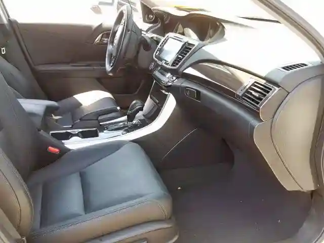 JHMCR6F5XHC030933 2017 HONDA ACCORD HYBRID-4