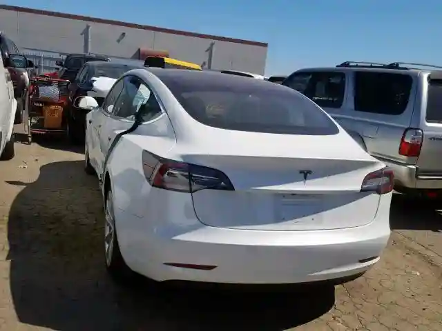 5YJ3E1EA9JF036035 2018 TESLA MODEL 3-2