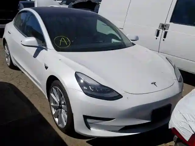 5YJ3E1EA9JF036035 2018 TESLA MODEL 3-0