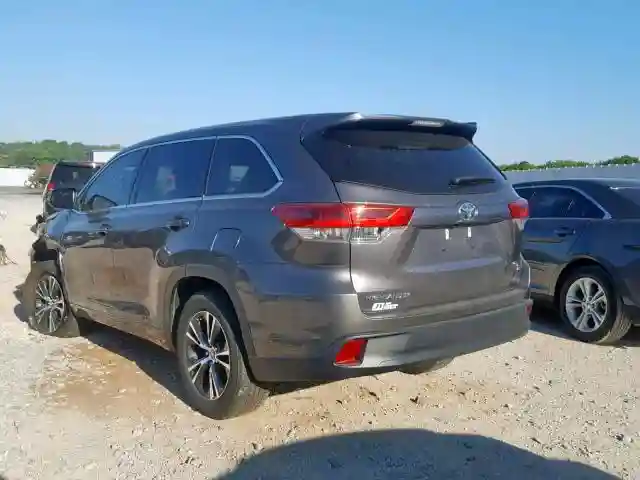 5TDZARFH1HS032616 2017 TOYOTA HIGHLANDER LE-2