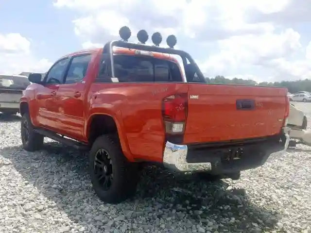 5TFAZ5CNXJX058527 2018 TOYOTA TACOMA DOUBLE CAB-2