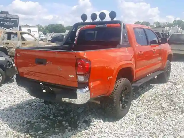 5TFAZ5CNXJX058527 2018 TOYOTA TACOMA DOUBLE CAB-3