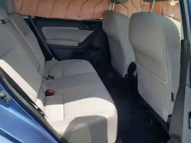 JF2SJAEC2HH476277 2017 SUBARU FORESTER 2.5I PREMIUM-5