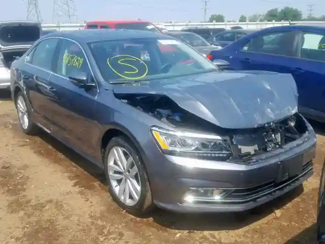 1VWBA7A35JC019955 2018 VOLKSWAGEN PASSAT SE-0