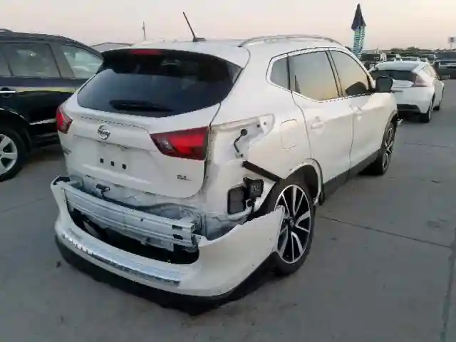 JN1BJ1CP1HW023867 2017 NISSAN ROGUE SPORT S-3