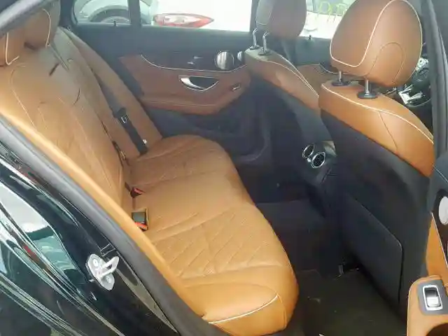 55SWF8HB1KU302431 2019 MERCEDES-BENZ C 63 AMG-S-5