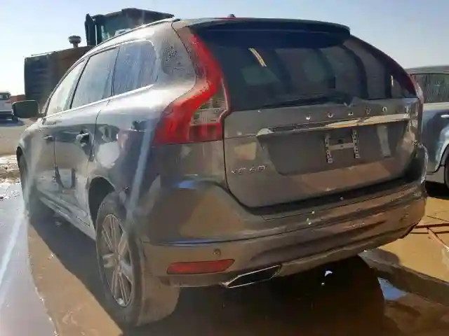 YV440MDU1H2009518 2017 VOLVO XC60 T5-2
