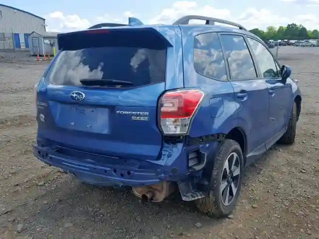 JF2SJAEC2HH476277 2017 SUBARU FORESTER 2.5I PREMIUM-3
