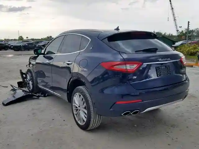 ZN661XUL1KX310638 2019 MASERATI LEVANTE LUXURY-2