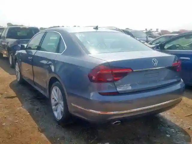 1VWBA7A35JC019955 2018 VOLKSWAGEN PASSAT SE-2