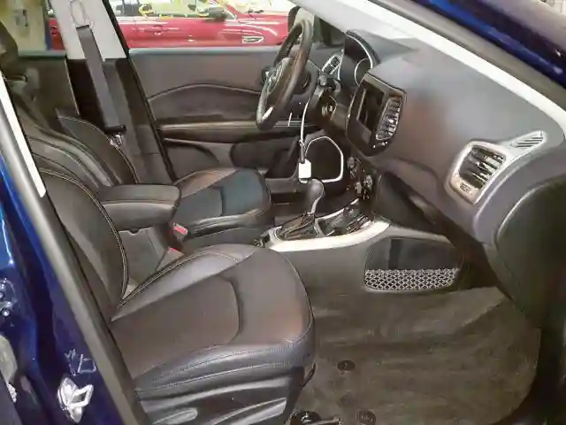 3C4NJDBB2JT116880 2018 JEEP COMPASS LATITUDE-4