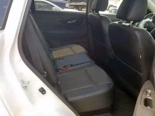 JN8AT2MV9JW330901 2018 NISSAN ROGUE S-5