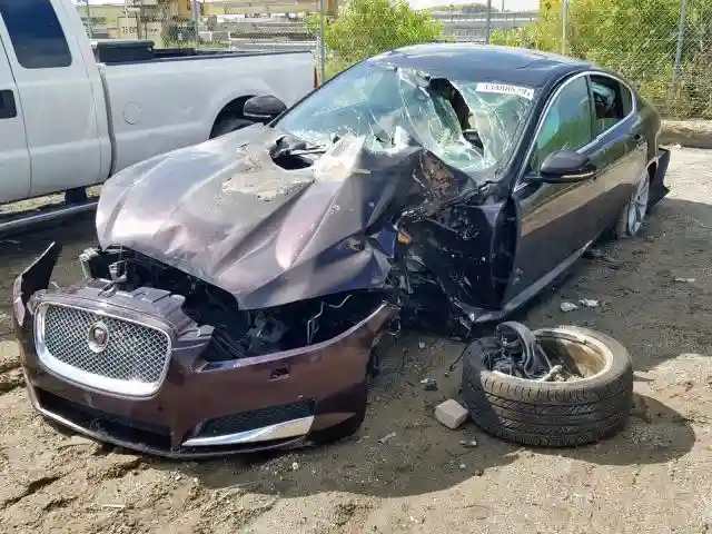 SAJWA0F77F8U68217 2015 JAGUAR XF 3.0 SPORT-1