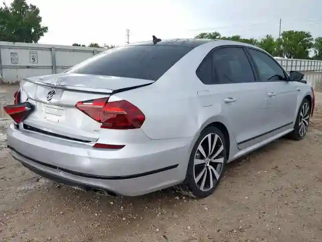 1VWJM7A32JC049675 2018 VOLKSWAGEN PASSAT GT-3