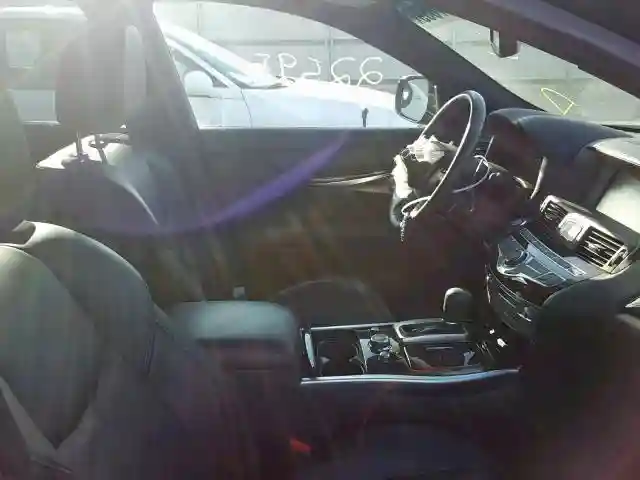 JN1BY1AR2HM770423 2017 INFINITI Q70 3.7-4