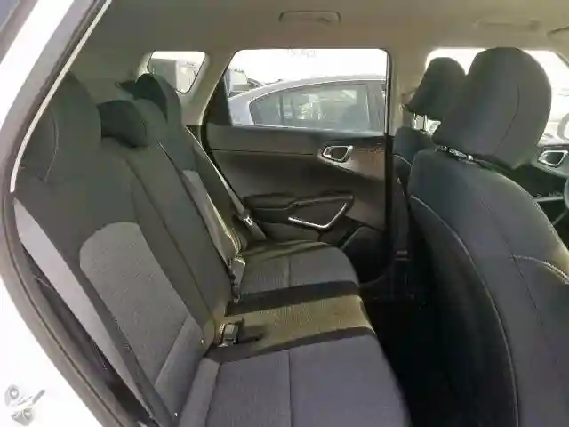KNDJ23AU1L7016172 2020 KIA SOUL LX-5