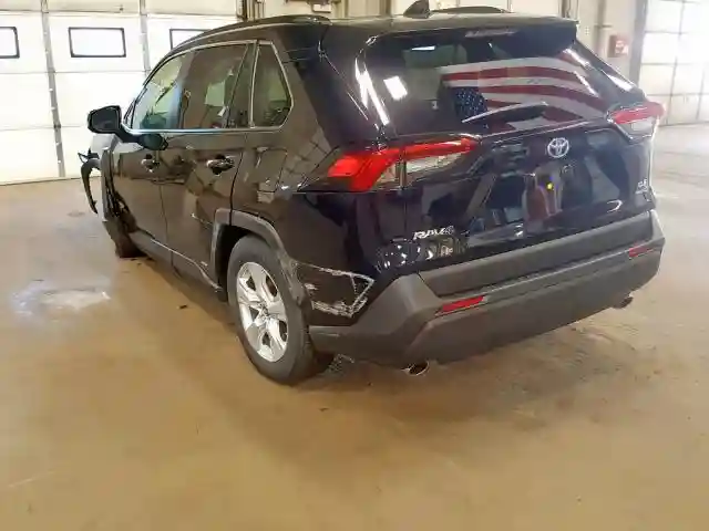 JTMRWRFV9KD010499 2019 TOYOTA RAV4 XLE-2