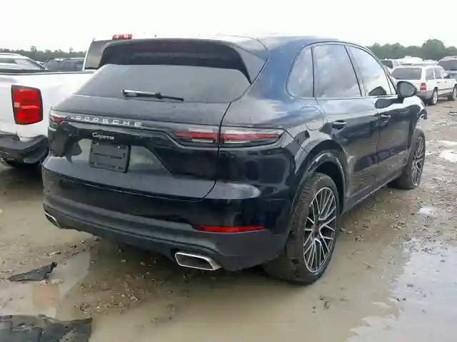 WP1AA2AY0KDA13214 2019 PORSCHE CAYENNE-3
