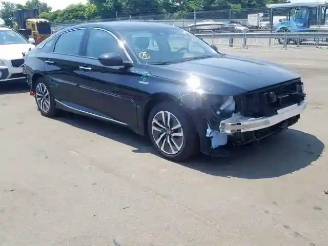 1HGCV3F93JA000268 2018 HONDA ACCORD HYBRID-0