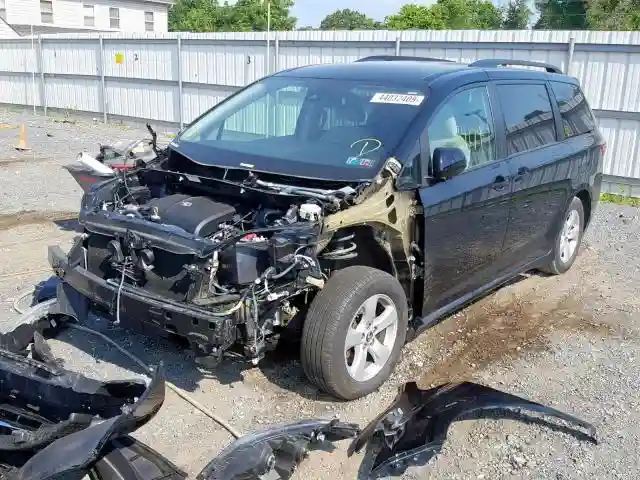 5TDKZ3DC7JS915348 2018 TOYOTA SIENNA LE-1
