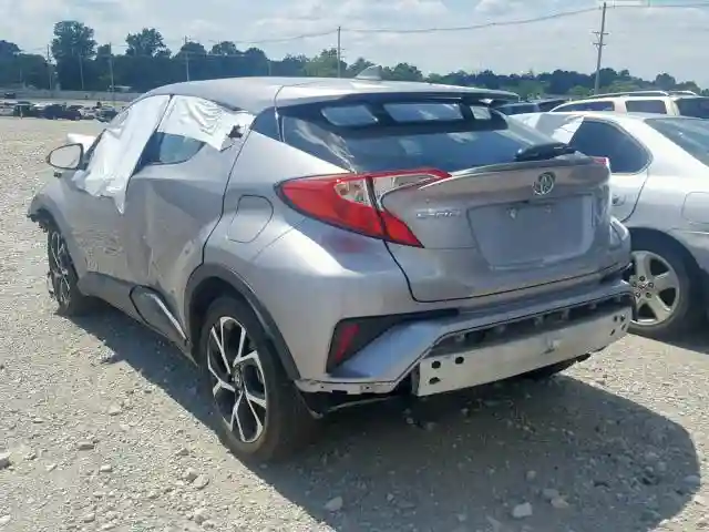 NMTKHMBX4JR030683 2018 TOYOTA C-HR XLE-2