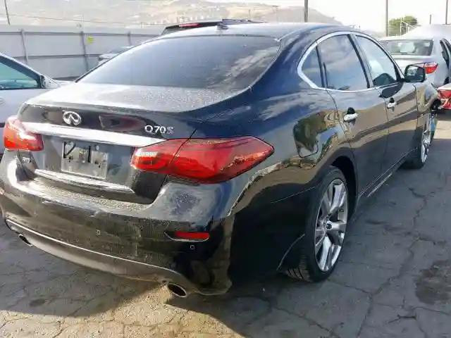 JN1BY1AR2HM770423 2017 INFINITI Q70 3.7-3