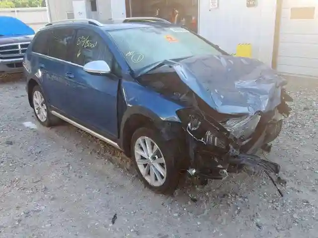 3VWH17AU6HM538282 2017 VOLKSWAGEN GOLF ALLTRACK S-0