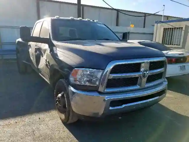 3C63RRGL2JG120393 2018 RAM 3500 ST-0