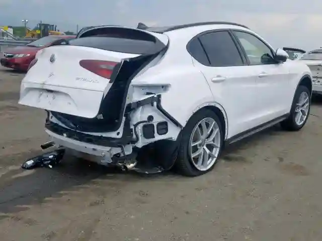 ZASPAKBN8K7C30919 2019 ALFA ROMEO STELVIO TI-3