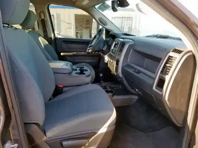 3C63RRGL2JG120393 2018 RAM 3500 ST-4