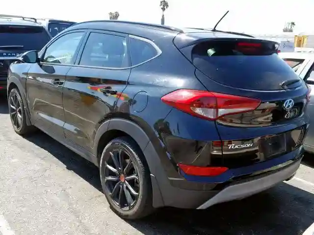 KM8J33A25HU528582 2017 HYUNDAI TUCSON LIMITED-2
