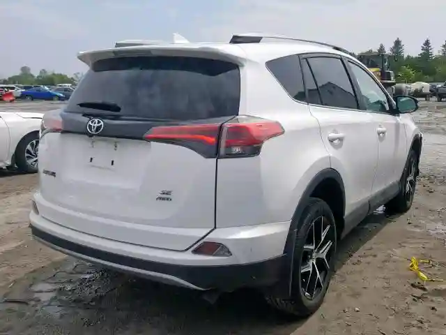 2T3JFREV3JW789091 2018 TOYOTA RAV4 SE-3