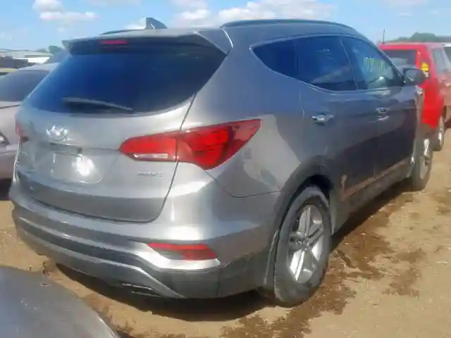 5XYZU3LB6HG422385 2017 HYUNDAI SANTA FE SPORT-3