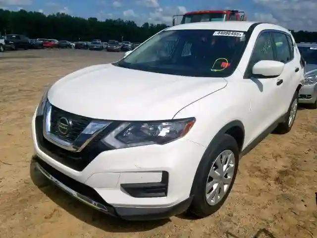 KNMAT2MT8JP543777 2018 NISSAN ROGUE S-1
