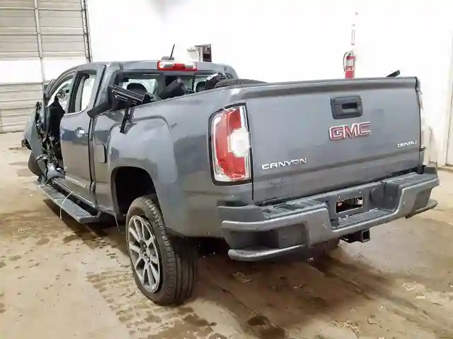 1GTG6EEN4K1267640 2019 GMC CANYON DENALI-2