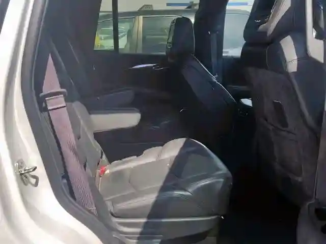 1GYS4DKJ4HR250269 2017 CADILLAC ESCALADE PLATINUM-5